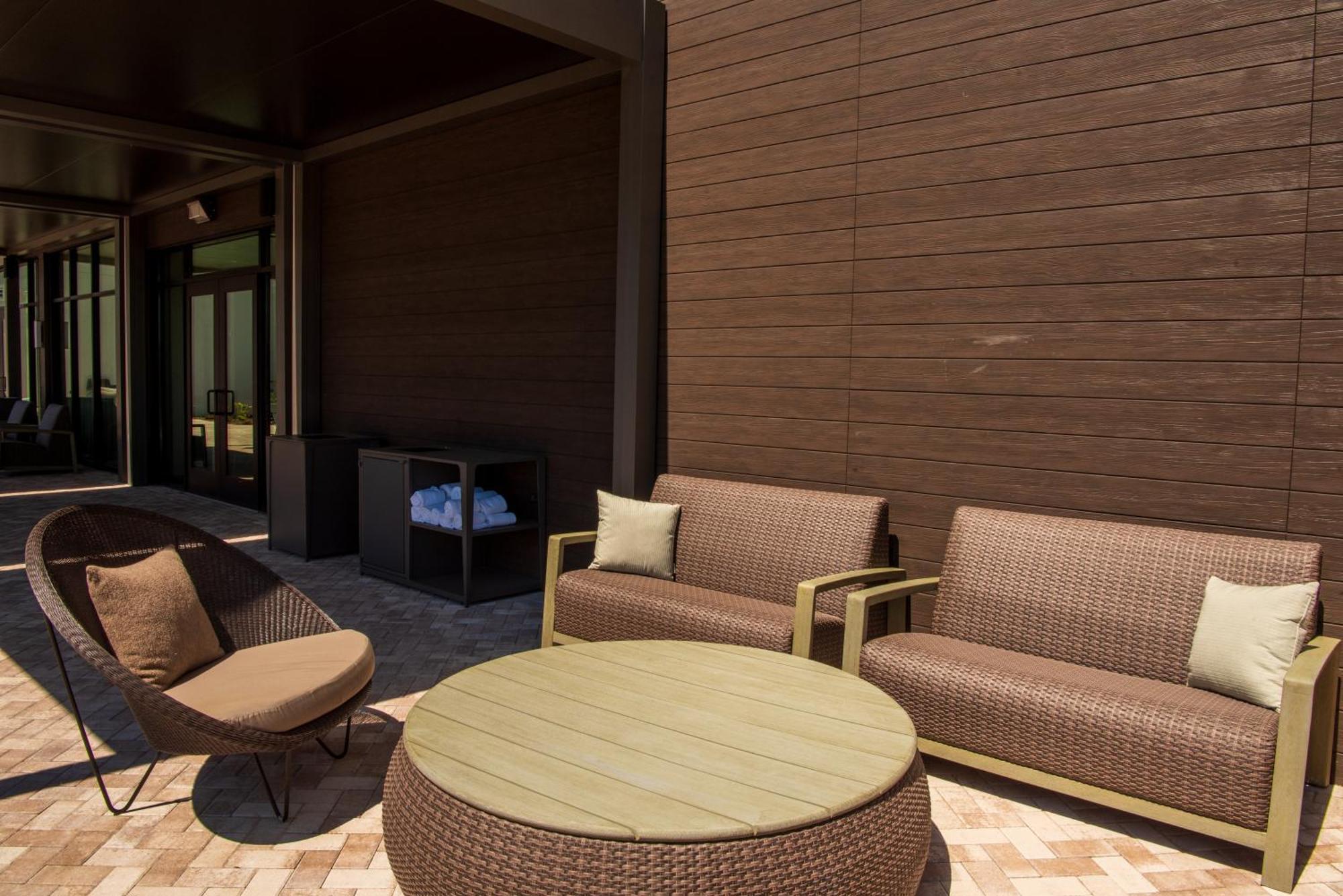Courtyard By Marriott Лейк Сити Екстериор снимка