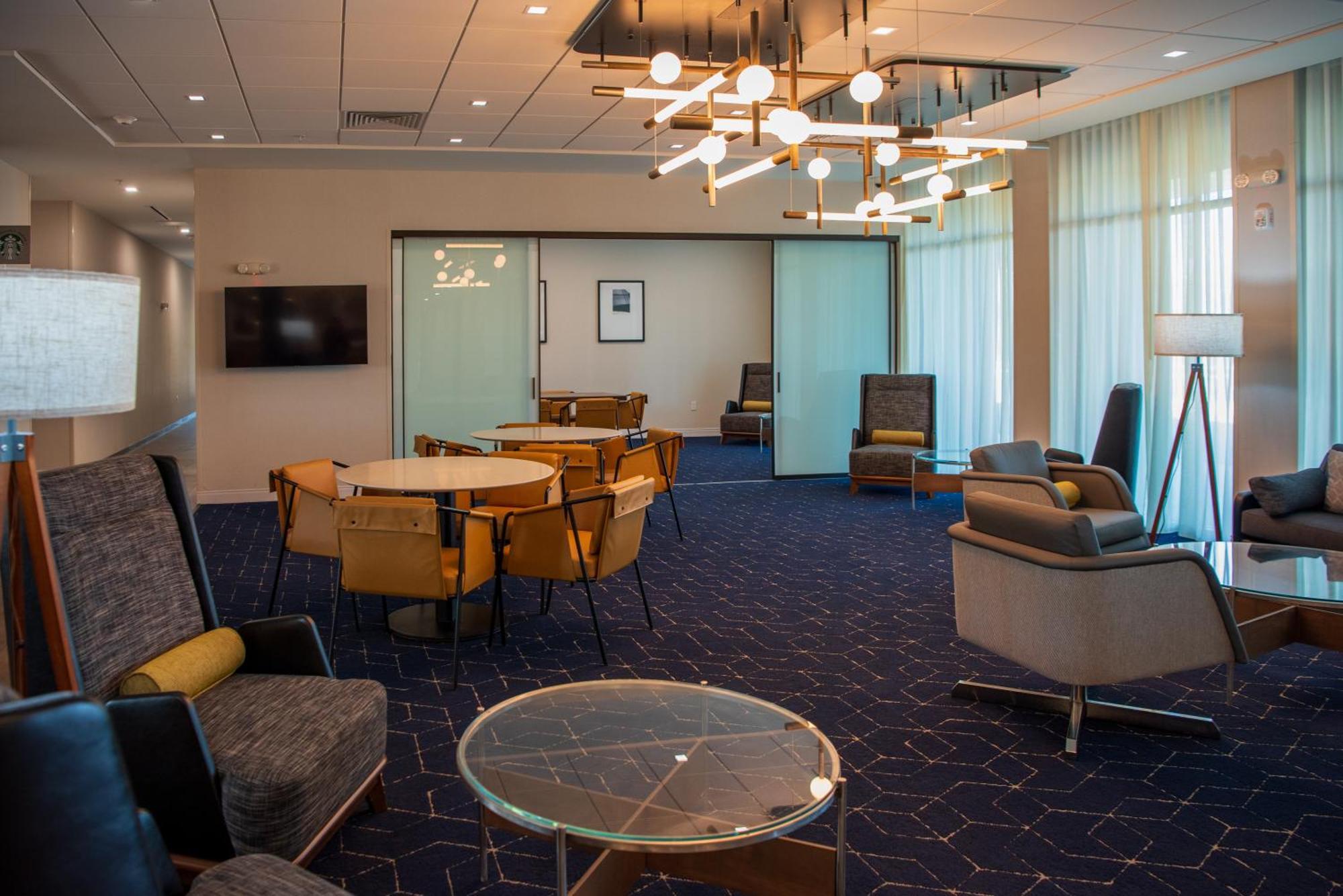 Courtyard By Marriott Лейк Сити Екстериор снимка